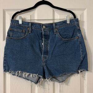 Levi’s 501 Medium Wash Shorts